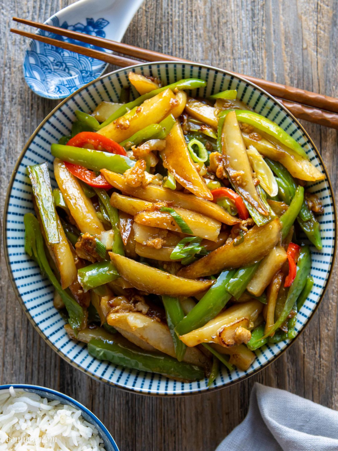 Korean Chili Pepper and Potato StirFry 青椒炒土豆 WoonHeng