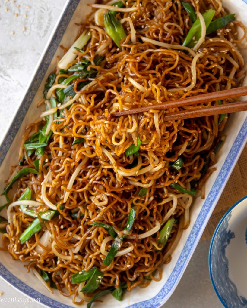cantonese-soy-sauce-fried-noodles