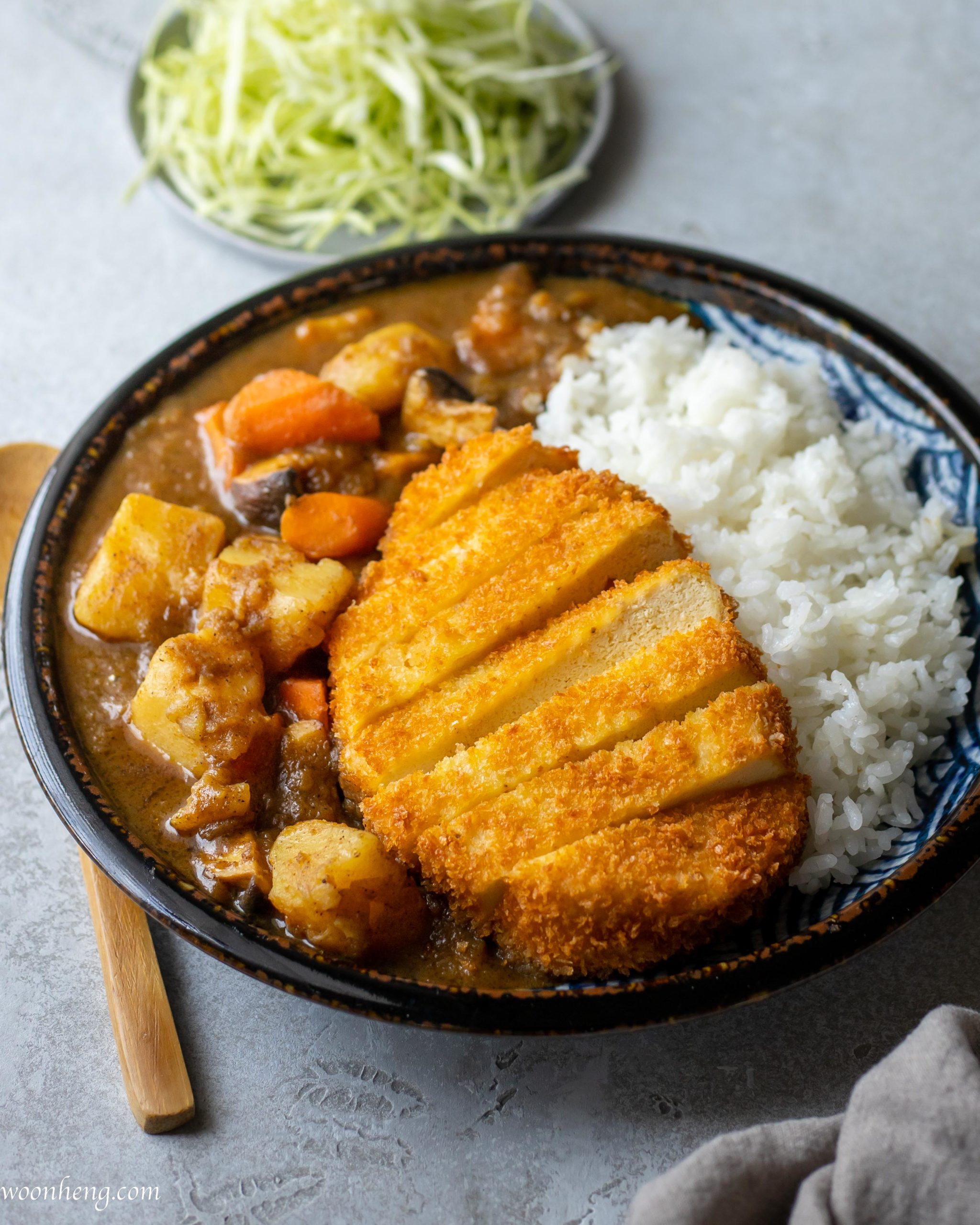 How to Make a delicious Tofu Katsu Curry (Vegan) - WoonHeng