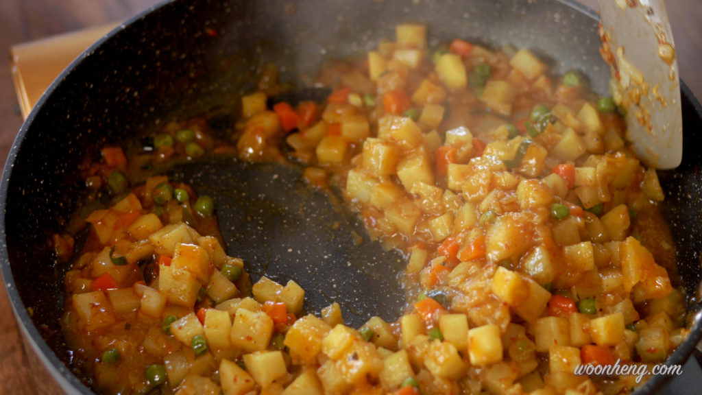 vegan-curry-potato-bun