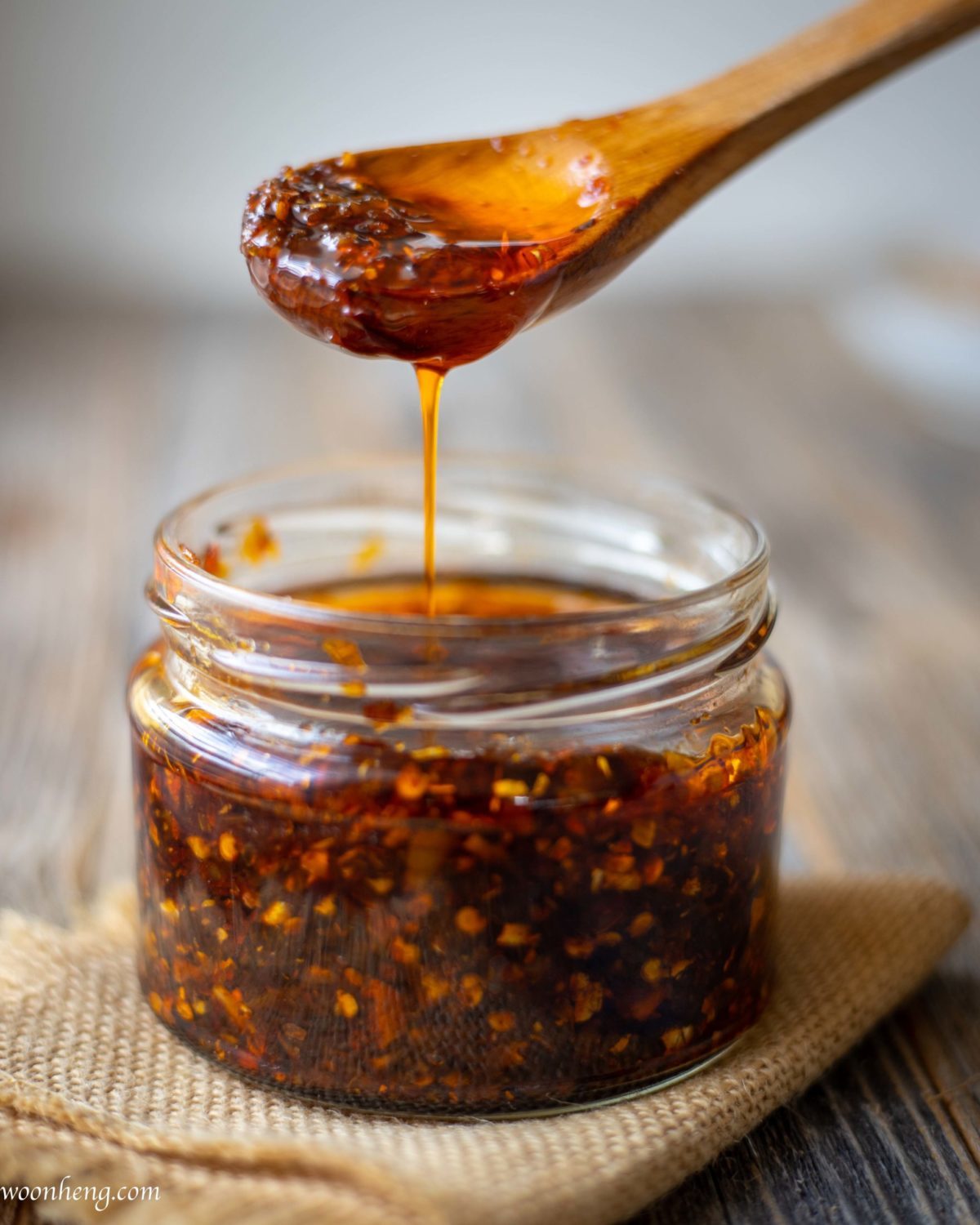 How to make Chili Oil from Food Scraps - WoonHeng