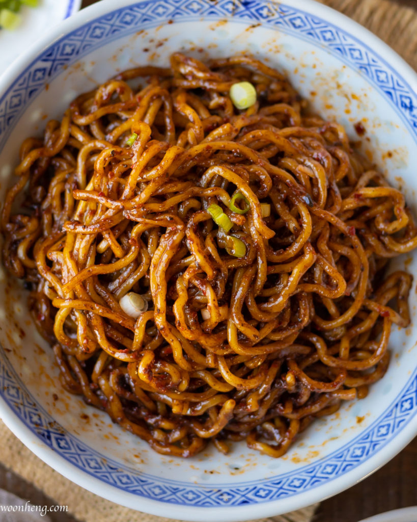 black-garlic-chili-oil-noodles
